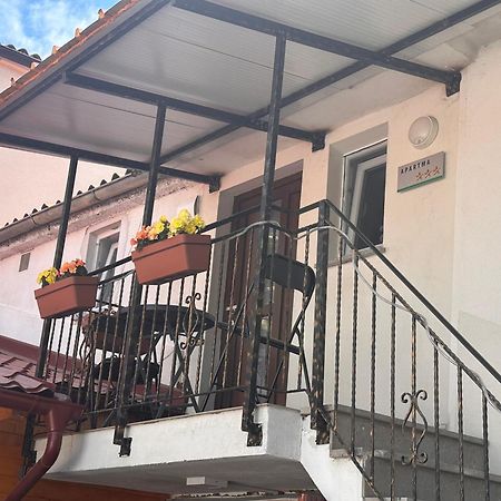 Apartma Mia Crni Kal Exterior photo